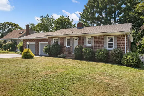 20 Caron ST, Portland, ME 04103
