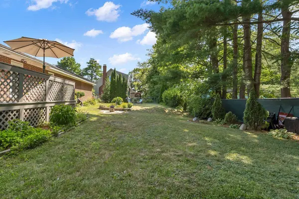 20 Caron ST, Portland, ME 04103