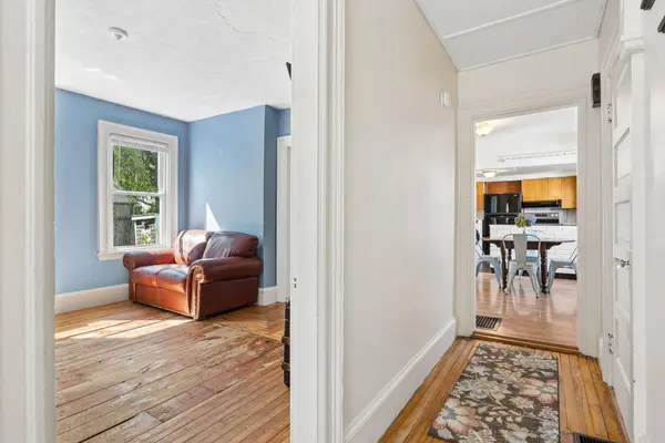 12 Eighth ST, Portland, ME 04103