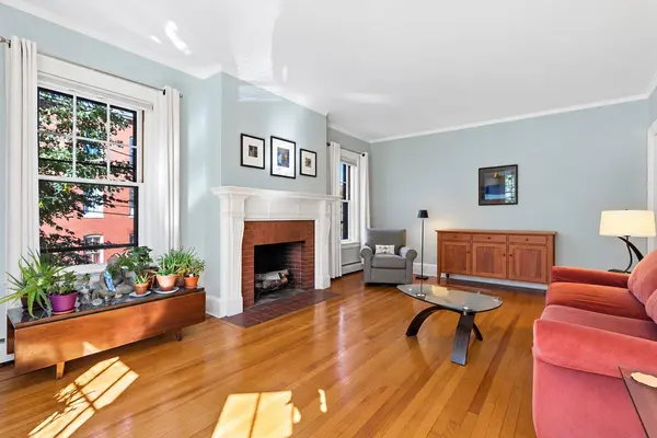59 West ST #2W, Portland, ME 04102