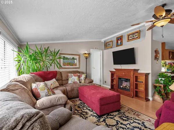 4355 BREN LOOP, Salem, OR 97305