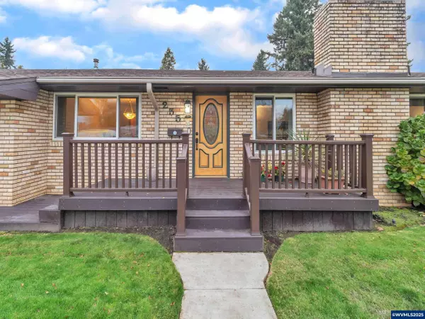 255 Gardner Av, Stayton, OR 97383