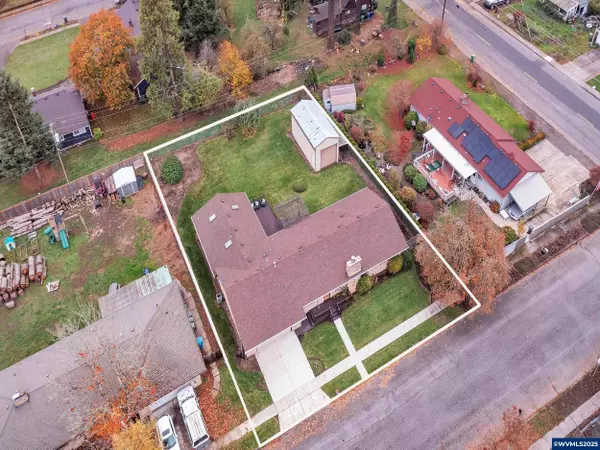 255 Gardner Av, Stayton, OR 97383