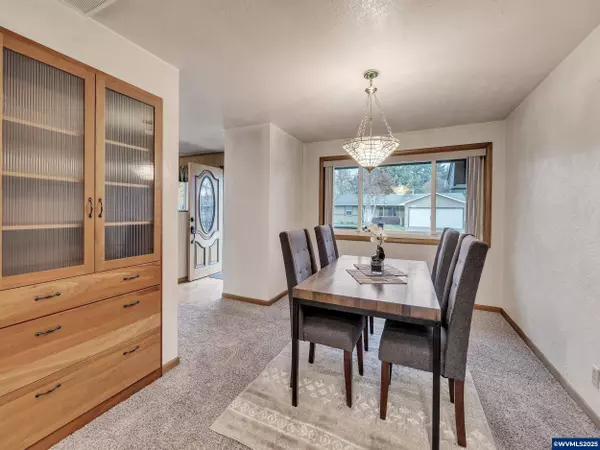 255 Gardner Av, Stayton, OR 97383