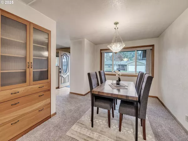 255 N GARDNER AVE, Stayton, OR 97383