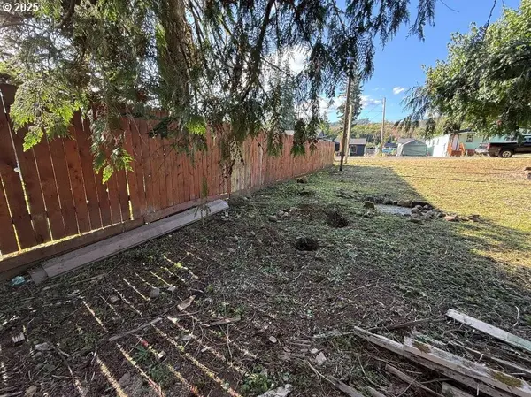 21958 EMMA ST, Stayton, OR 97383