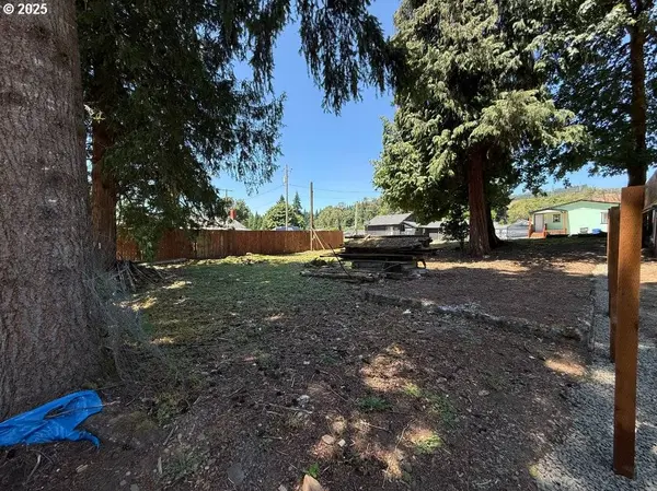 21958 EMMA ST, Stayton, OR 97383