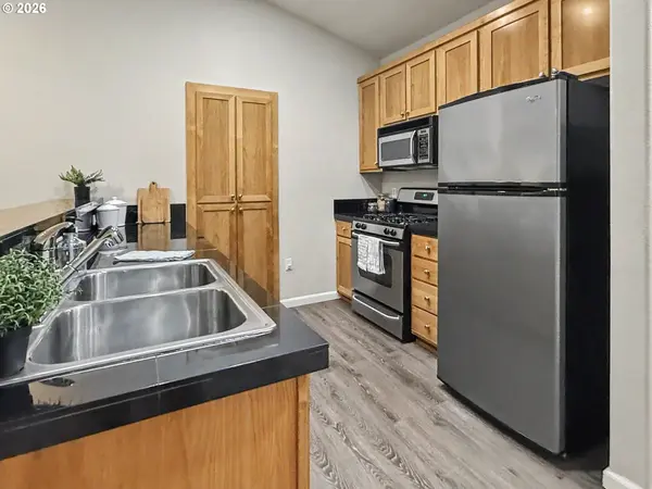 6298 SW GRAND OAKS DR #I302, Corvallis, OR 97333