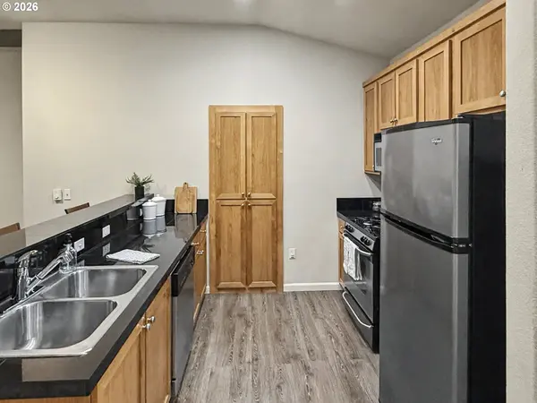 6298 SW GRAND OAKS DR #I302, Corvallis, OR 97333