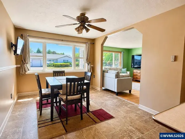 3151 Wayside Ter NE, Salem, OR 97301