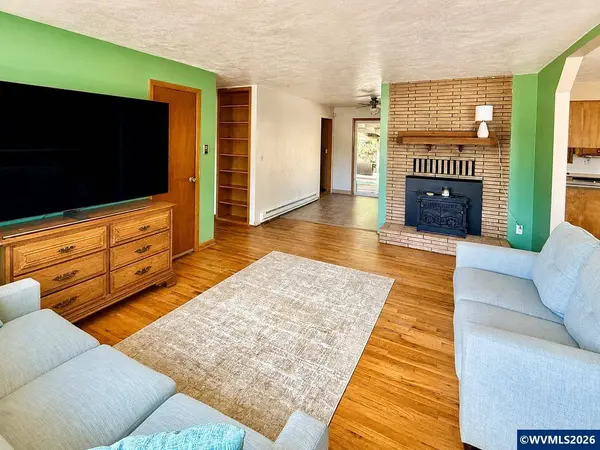 3151 Wayside Ter NE, Salem, OR 97301