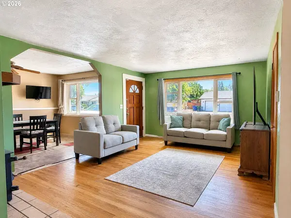 3151 WAYSIDE TER NE, Salem, OR 97301