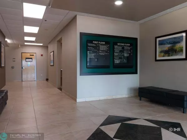 15300 S Jog Rd  #103, Delray Beach, FL 33446