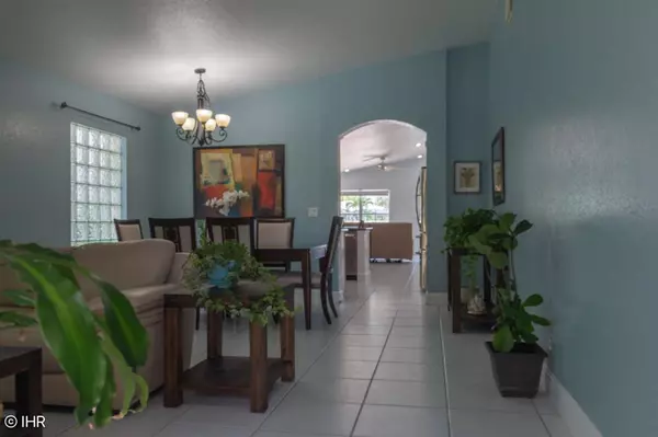 12333 NW 55th St, Coral Springs, FL 33076