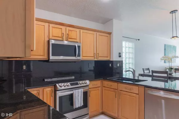 12333 NW 55th St, Coral Springs, FL 33076