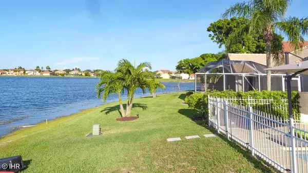 7324 Heathley Dr, Lake Worth, FL 33467