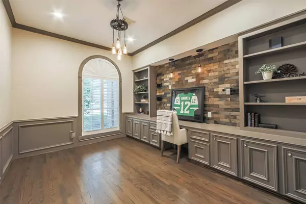 3815 Loch Glen CT, Houston, TX 77059