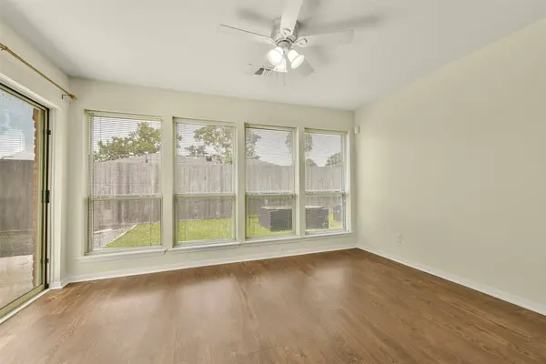 15711 Cavendish DR, Houston, TX 77059