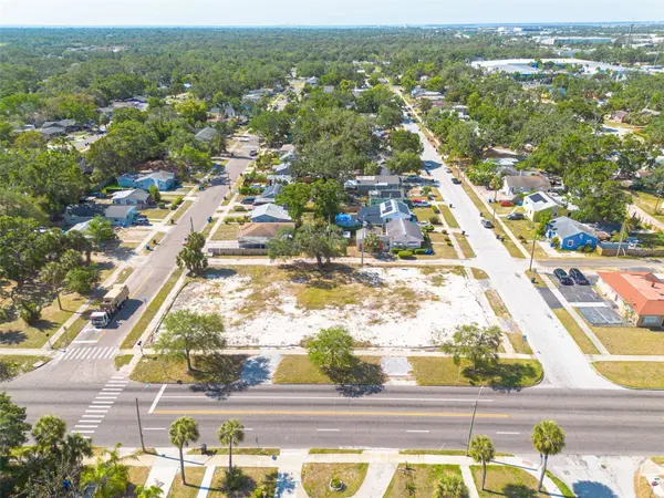 2830 18TH AVE S, St Petersburg, FL 33712