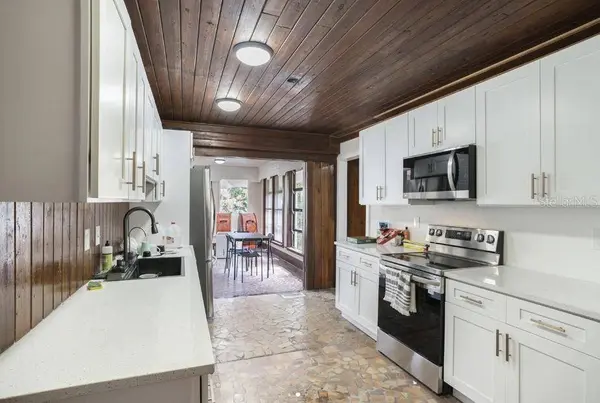 11630 79TH AVE, Seminole, FL 33772