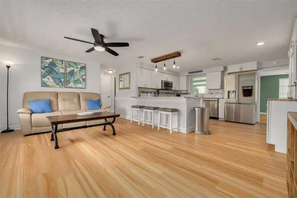 5030 OVERLOOK DR, New Port Richey, FL 34652