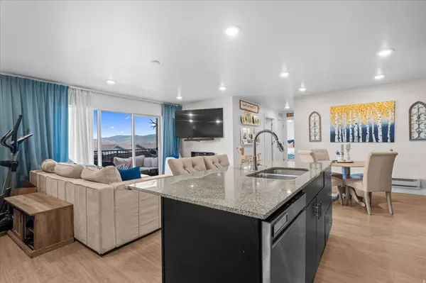 6617 SERVICEBERRY DR #404, Park City, UT 84098