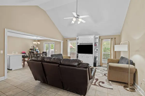 146 Longwood Pl Pl, Hattiesburg, MS 39402