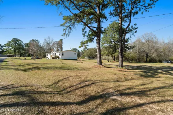 73 Mcleod Lane, Bassfield, MS 39421