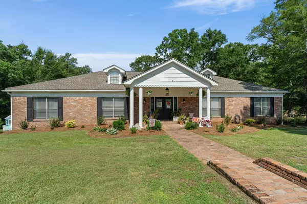 725 Hillcrest LOOP, Petal, MS 39465