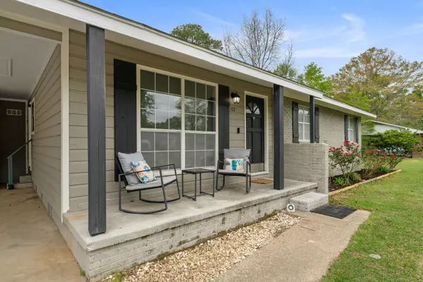 107 Forrest Dr, Petal, MS 39465