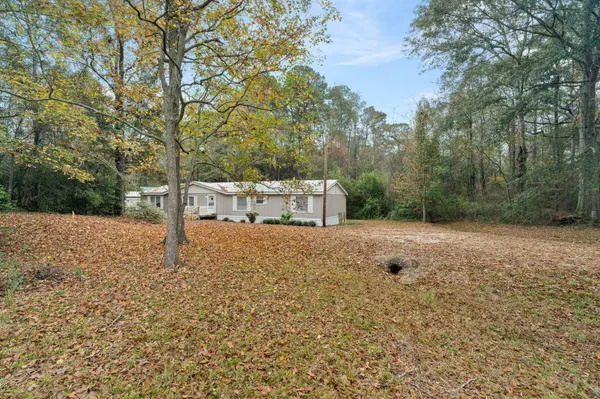 145 Northeast Dr., Laurel, MS 39443