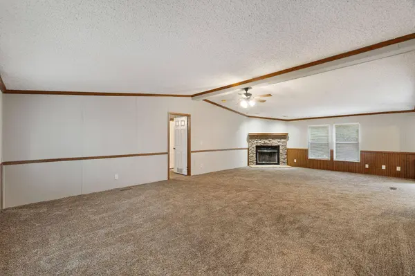 145 Northeast Dr., Laurel, MS 39443