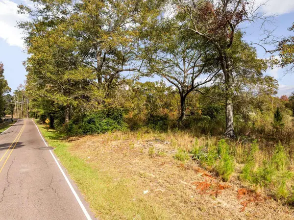 1013 Beverly Hills Rd., Hattiesburg, MS 39401