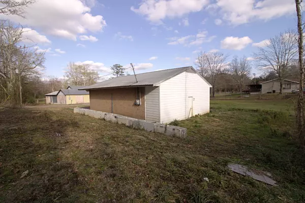 505 9th Ave., Lumberton, MS 39455