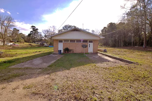 505 9th Ave., Lumberton, MS 39455