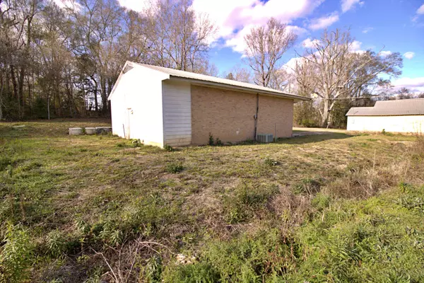 505 9th Ave., Lumberton, MS 39455