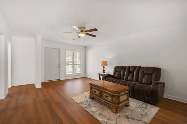 205 Hawthorne Dr., Hattiesburg, MS 39402