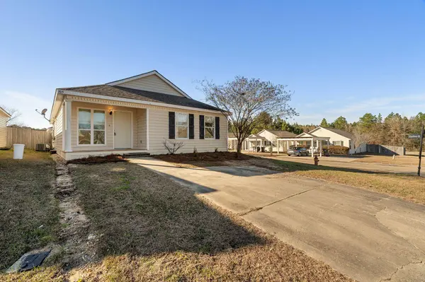 205 Hawthorne Dr., Hattiesburg, MS 39402