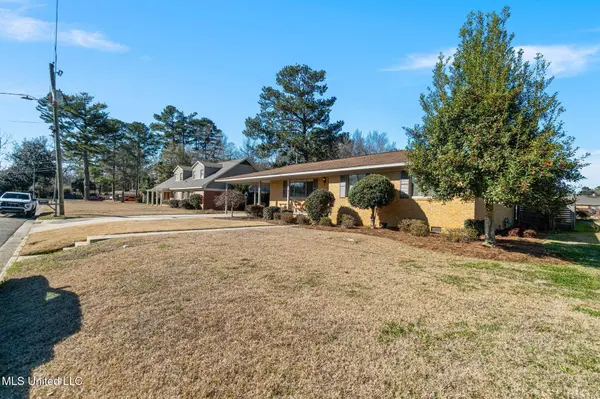 1223 Meadowood Road, Columbia, MS 39429