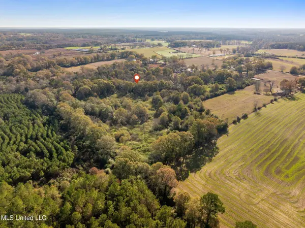 340 E Bond Road, Wiggins, MS 39577