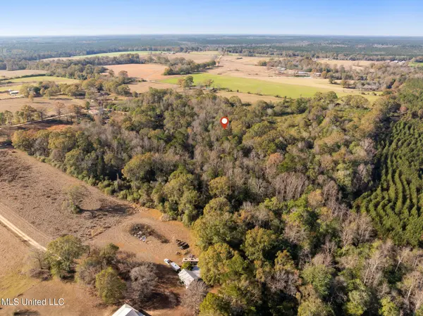 340 E Bond Road, Wiggins, MS 39577