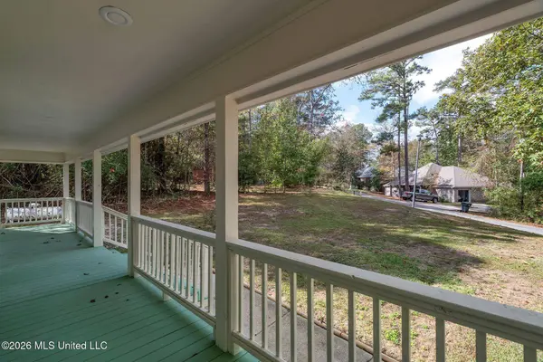 10 Poplar Drive, Hattiesburg, MS 39402