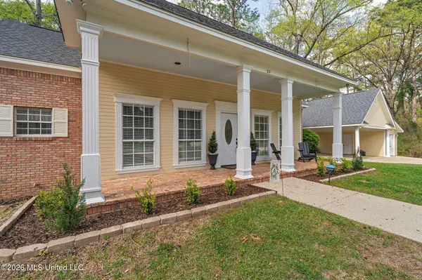 22 Dunleith Court, Hattiesburg, MS 39402