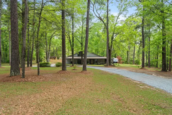 28 Woodland, Hattiesburg, MS 39401