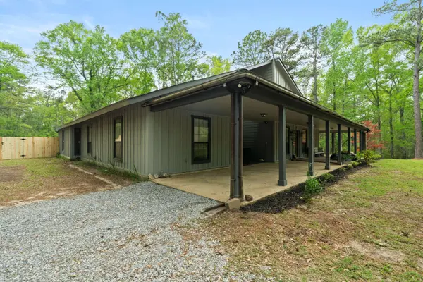 28 Woodland, Hattiesburg, MS 39401