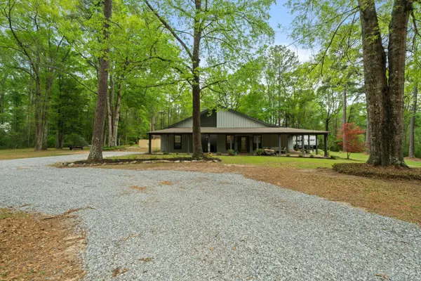 28 Woodland, Hattiesburg, MS 39401