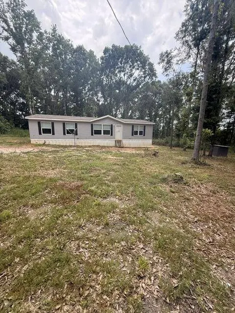 847 Ridge Alley Rd., Lumberton, MS 39455