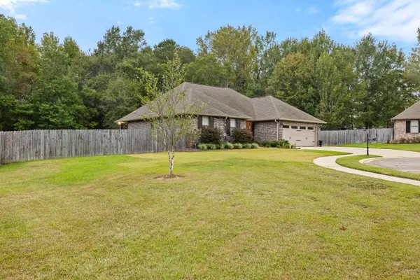 131 Boulder Dr., Petal, MS 39465
