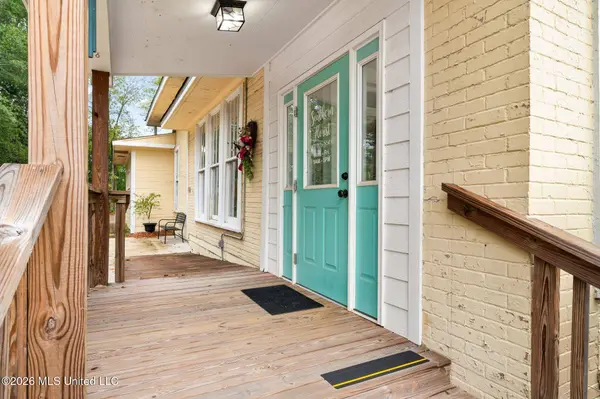 101 S Fir Avenue, Collins, MS 39428
