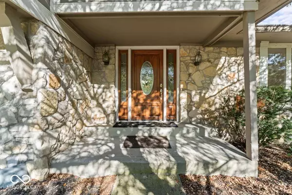 3382 Eden Park PL, Carmel, IN 46033